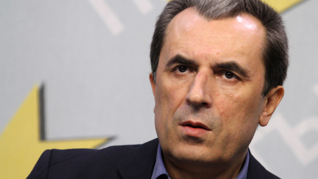 Снимка: Станишев лансира Пламен Орешарски за премиер