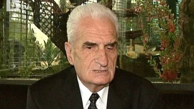 Снимка: Бившият унгарски президент да се извини за плагиатството