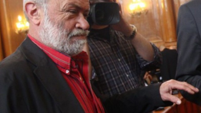 Снимка: Проф. Драгомир Драганов с условна присъда, глоба и забрана да шофира