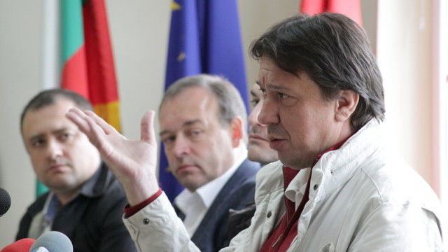 Снимка: Намаляване цената на тока - невъзможно, задържането й - трудно