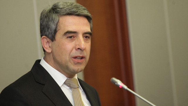 Снимка: Плевнелиев: Още е рано да се раздават постове