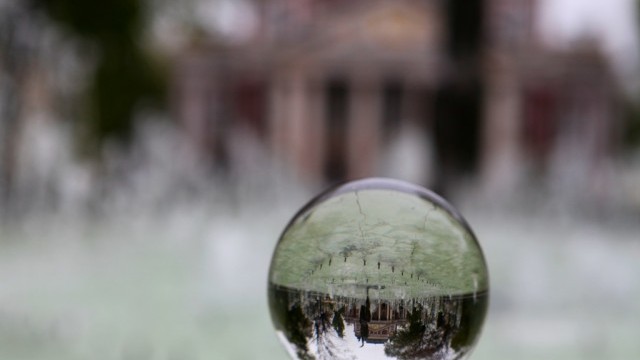 Дъждовен петък, температурите ще са между 11 и 16 градуса