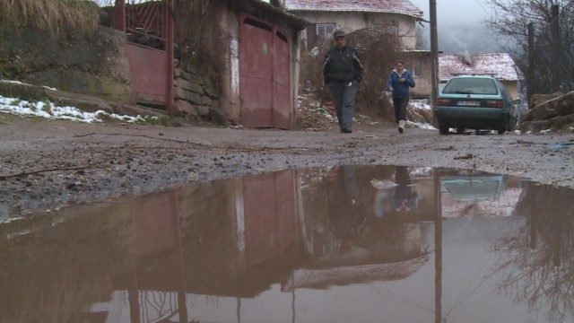 Снимка: Доклад: COVID-19 осъди най-бедните на поне десетилетие мизерия