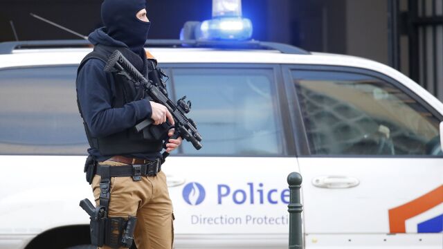 Снимка: Белгийската полиция нахлу в офиси на Европейската комисия, разследват злоупотреби с недвижими имоти