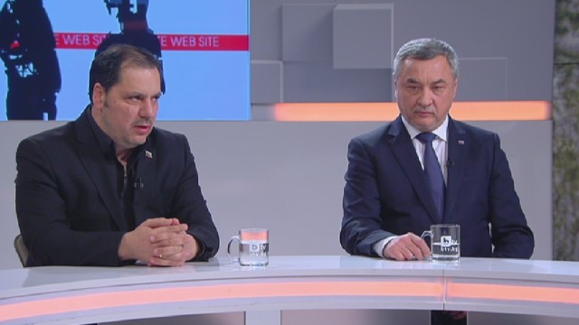 Снимка: Концесионер: Ловците на мигранти получават по 500 евро за регистрация на бежанец
