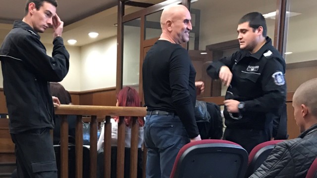 Снимка: Ценко Чоков прекъсна заседанието на съда с крясъци