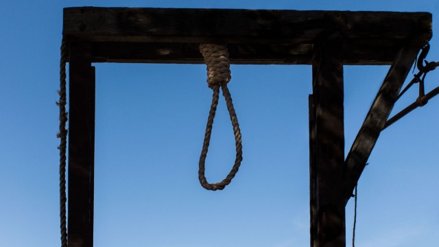 Снимка: Двама мъже са екзекутирани в Иран заради изнасилване