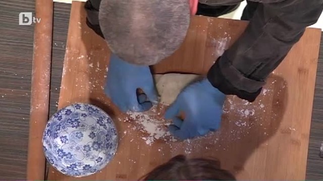 Урок от Chef Петър Михалчев за приготвянето на ястие - гьоза