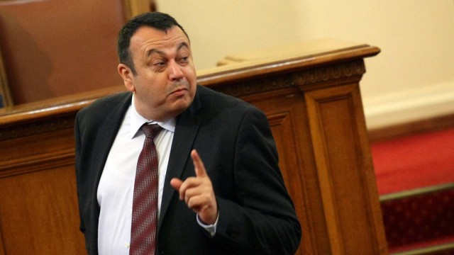 Снимка: Хамид Хамид: Изходът за ДПС е в устава, а не с талибански изпълнения