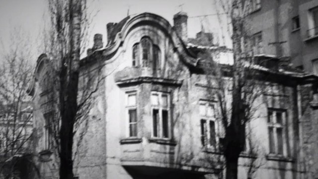 Снимка: Ще имат ли и други стари сгради съдбата на „Двойната къща“ в София?