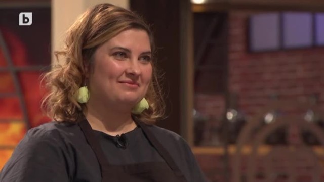 Гергана представя ястието си на журито