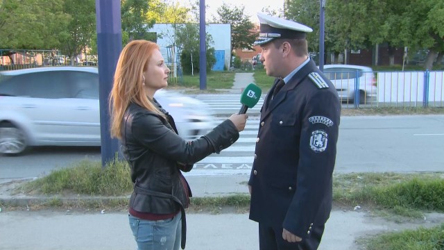 Снимка: За живота си се бори възрастната жена, блъсната на зебра в Пазарджик