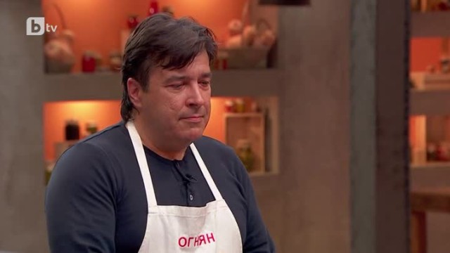 Огнян е доволен от чинията си