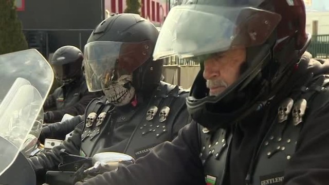 We will rock you, или рокер боб яде ли?