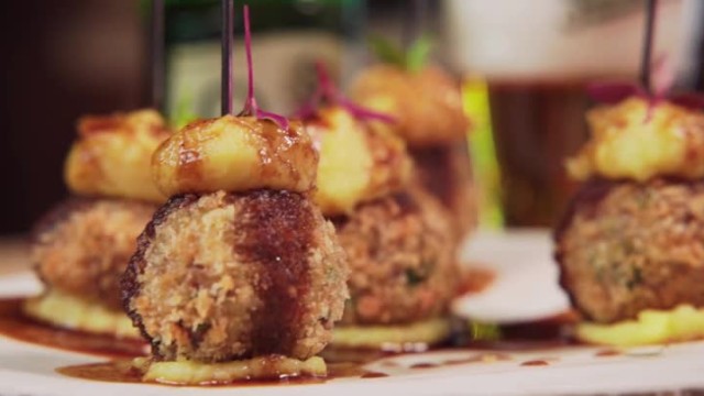 (Не)стандартни вкусове за бира с chef Георги Бойковски: Кюфтенца по цариградски