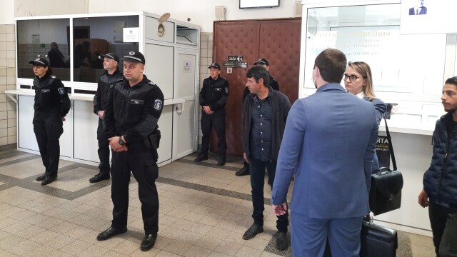 Снимка: Започна делото срещу полицая, убил дете на пешеходна пътека в Братаница