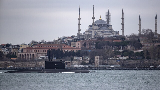 Снимка: Откриха тялото на плувец, изчезнал в Босфора през август