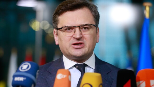 Снимка: Външният министър на Украйна ще се срещне у нас с премиера Кирил Петков