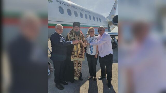 Снимка: Българската делегация първа ще вземе Благодатния огън от храма на Божи гроб