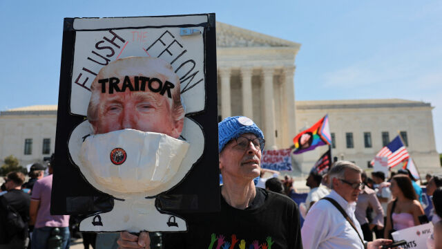 Отмяна на правото на гражданство по рождение: Магистратите разглеждат жалбата на Тръмп (ГАЛЕРИЯ)