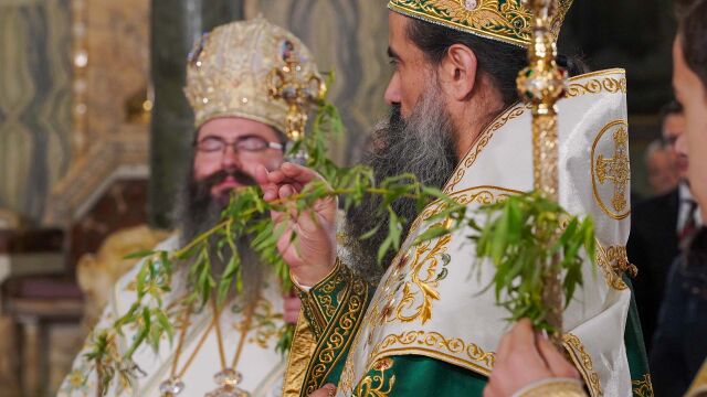 Православните християни отбелязаха Цветница, предстои Страстната седмица