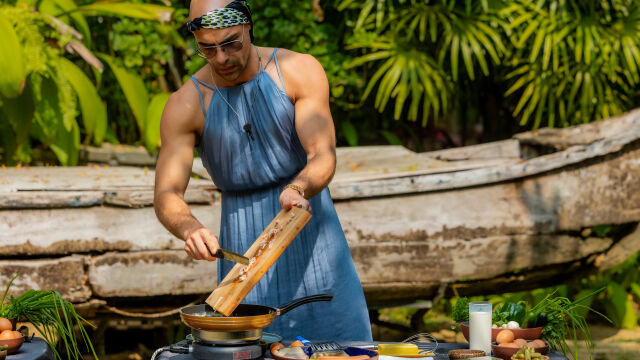 Снимка: Стоян с първа страстна целувка, Алия с решение за Марин - ето какво да очаквате тази седмица  в „Ергенът“