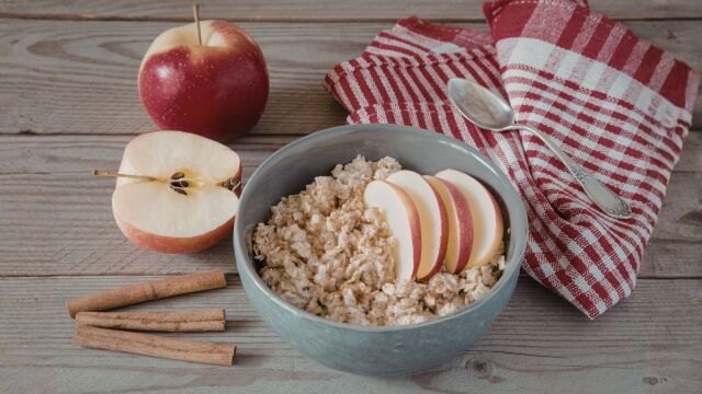 Снимка: 3-дневен детокс с ябълки и вода: Колко може да отслабнем?