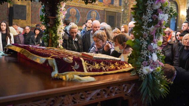 Снимка: Разпети петък – денят на тишината и вярата