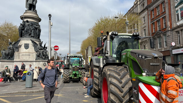 Снимка: МВнР с препоръки към българите заради продължаващи протести в Ирландия