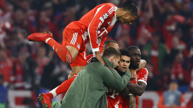 Снимка: Луд мач в Мюнхен изпрати Байерн на полуфинал