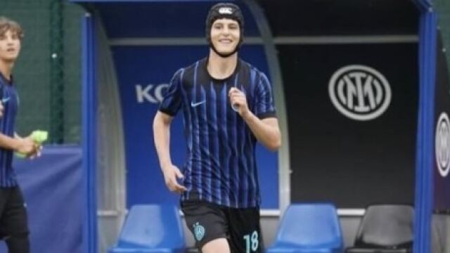 Снимка: От мозъчна операция до гол с каска