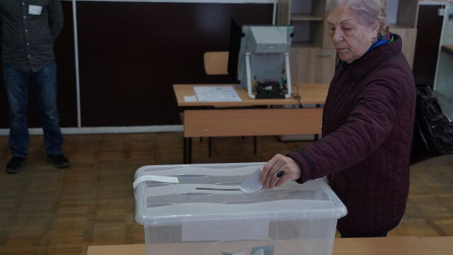 „Маркет ЛИНКС“: Избирателната активност към 13:30 ч. е 22,7%