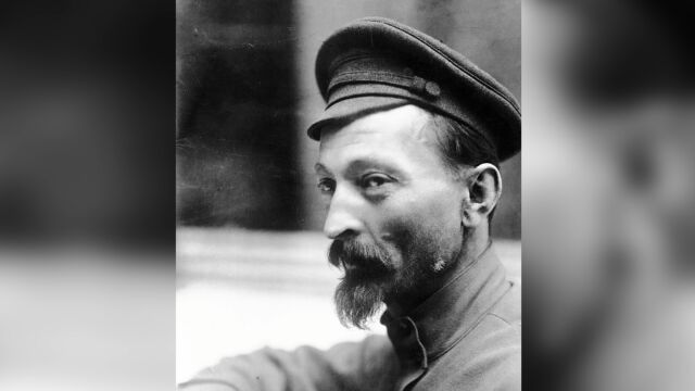 Снимка: Путин възроди бащата на Червения терор: Академията за сигурност отново носи името на Дзержински