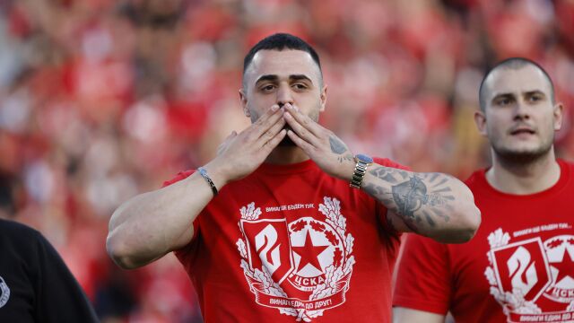 Снимка: Вместо в залата – в родилното: треньорът на Карлос Насар очаква първо дете