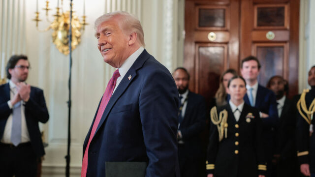 Тръмп: Ще унищожим всяка лодка, поставяща мини в Ормузкия проток