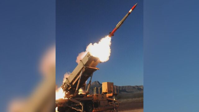 „Ню Йорк Таймс“: Войната в Иран изчерпа запасите на САЩ от жизненоважно и скъпо оръжие