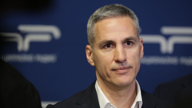 САЩ: България е послушна, помага за войната в Иран. Гюров отрече твърденията