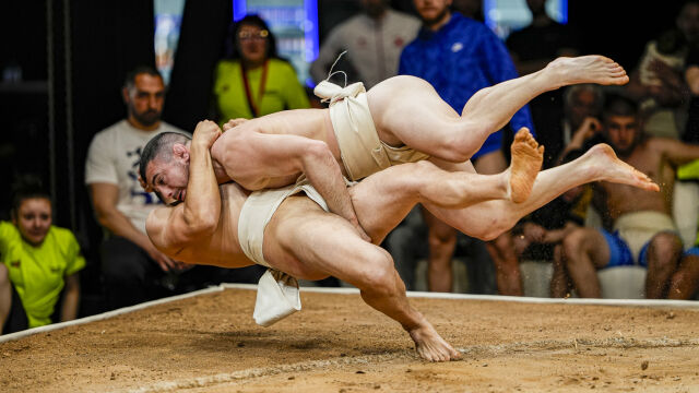 Снимка: Юрист е абсолютен шампион на България по сумо