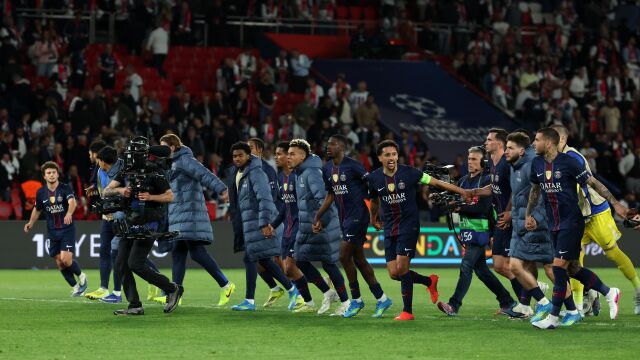 Снимка: Почит към футбола