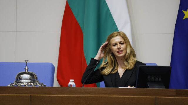 След инцидента с Колтуклиева: От ГЕРБ събират подписи за извънредно заседание и искане на оставката на Михаела Доцова
