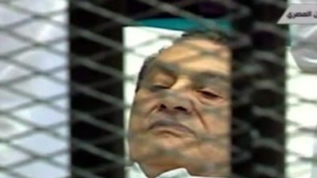 Снимка: Прокуратурата поиска смъртно наказание за  Хосни Мубарак