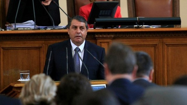 Снимка: Бат’ Сали се обяви за народен представител на циганите и не само