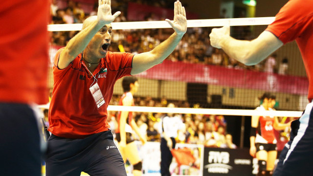 Снимка: 11 години по-късно: Какво върна италианец начело на България?