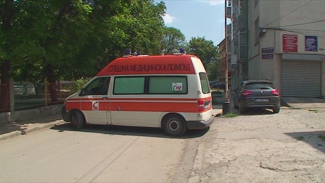 Снимка: Жена е изписана от болница в тежко състояние, пътеката свършила