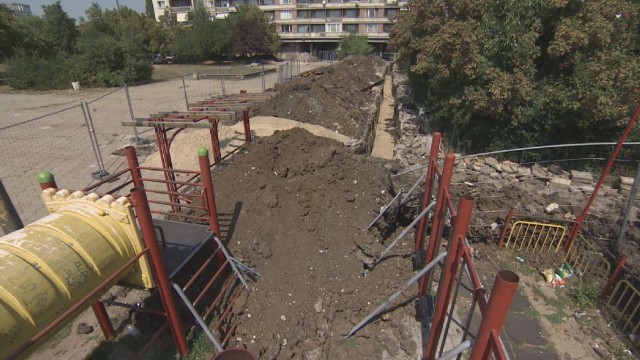 Снимка: Унищожена е детска площадка в столицата