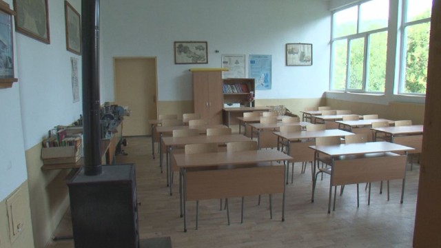 Снимка: Удължават зимната ваканция на учениците в 3 области и 9 общини