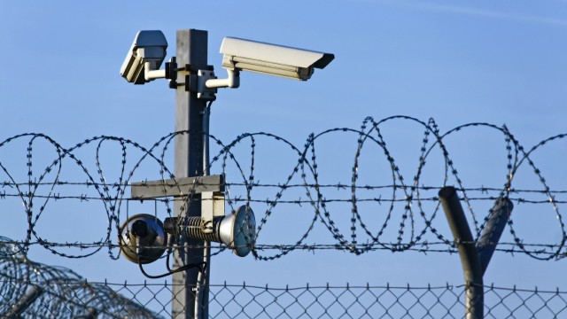 Снимка: Жена арестувана за убийство през 2017 г. и кражба през 2023 г.