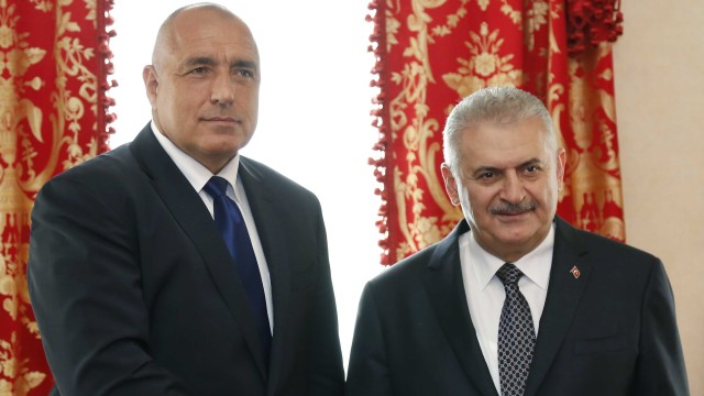 Снимка: Турският премиер за мигрантите: Ще направим всичко, за да намалим товара на България (ОБНОВЕНА)