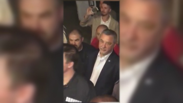 Снимка: Как социалните мрежи отговориха на акциите на Валери Симеонов в „Слънчев бряг”?