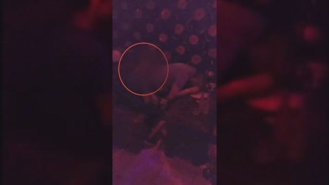 Снимка: Бащата, взимал наркотици пред детето си, отива на съд